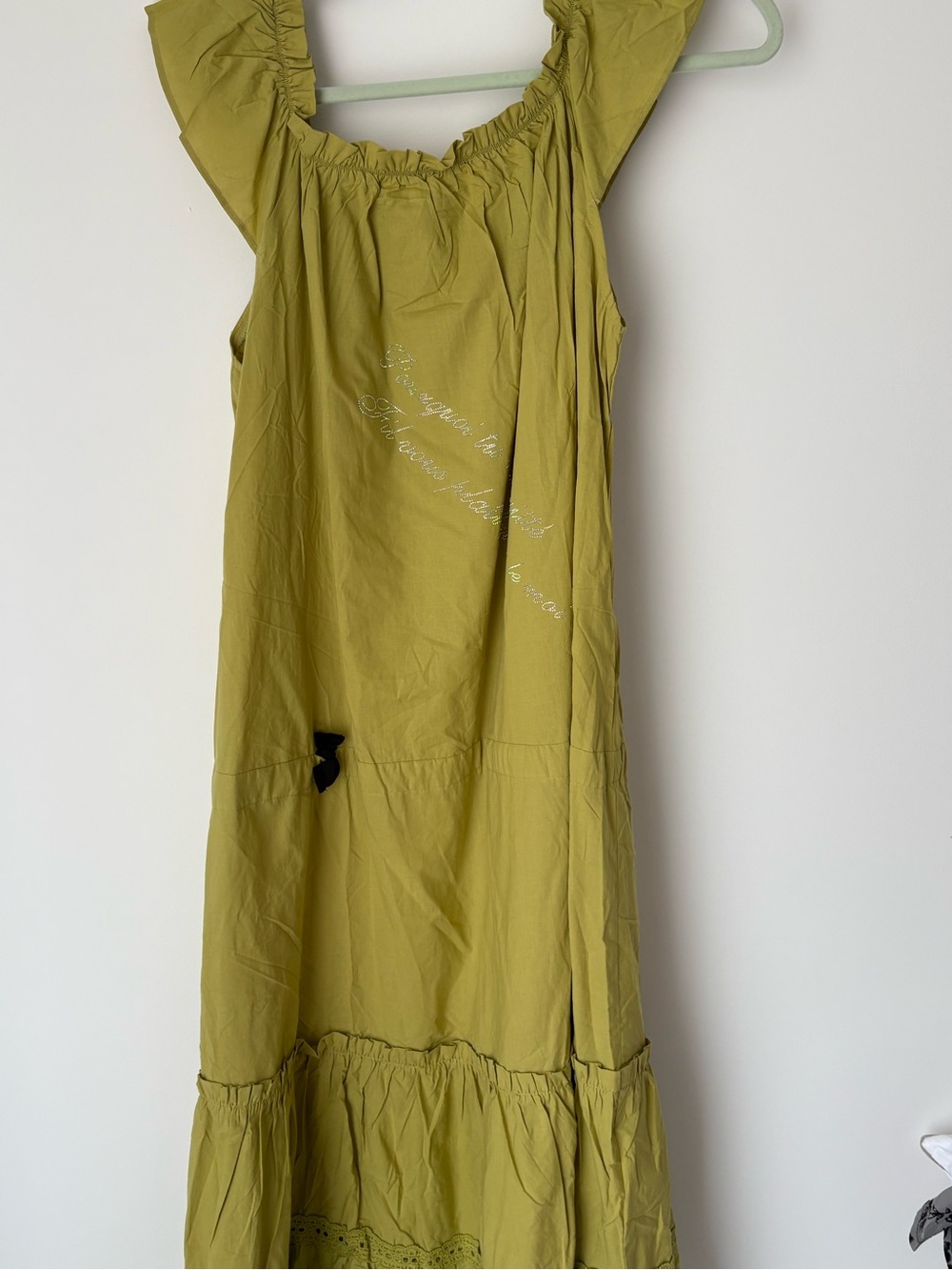Zannza Olive Green Sleeveless Midi Dress